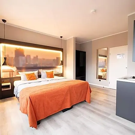 Juststay Muelheim Oberhausen & فندق
