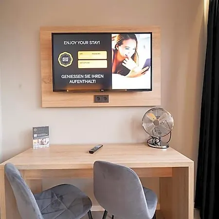 Juststay Muelheim Oberhausen & 3* مولهايم ان الرور دير