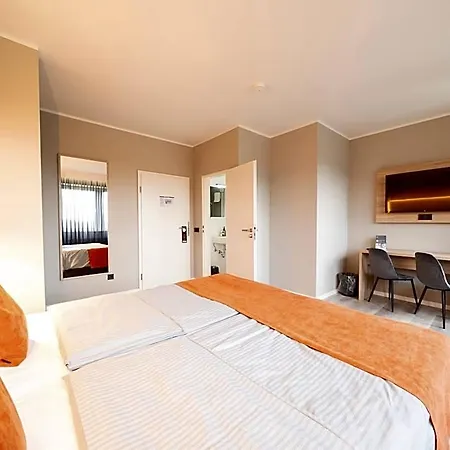 Juststay Muelheim Oberhausen & فندق 3*