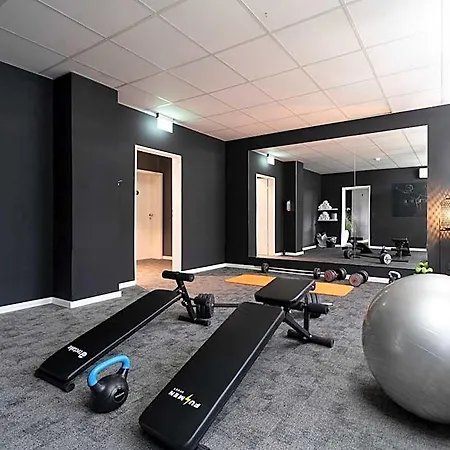 Juststay Muelheim Oberhausen & فندق