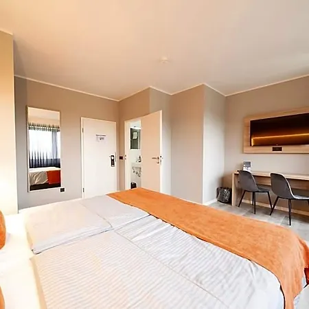 Juststay Muelheim Oberhausen & 3*