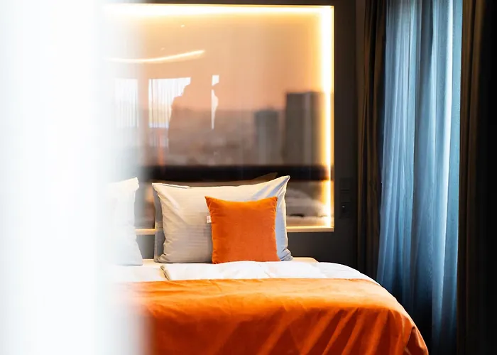 Juststay Muelheim & Hotel 3*