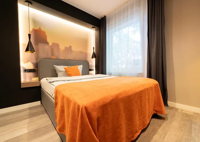 Juststay Muelheim & Hotell 3*